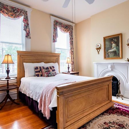 Dupont Mansion Bed & Breakfast Louisville Exterior photo