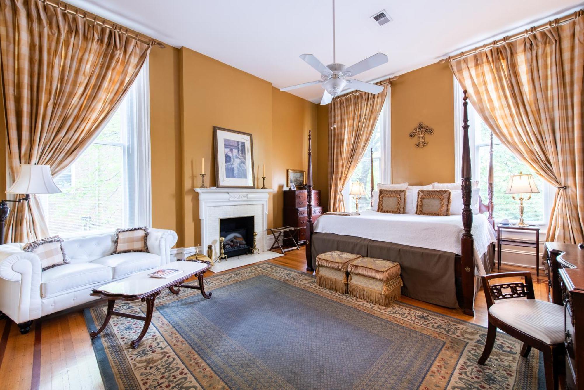 Dupont Mansion Bed & Breakfast Louisville Room photo